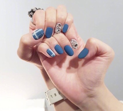 95198b24gy1fl00eaviv9j20rz0qon0b