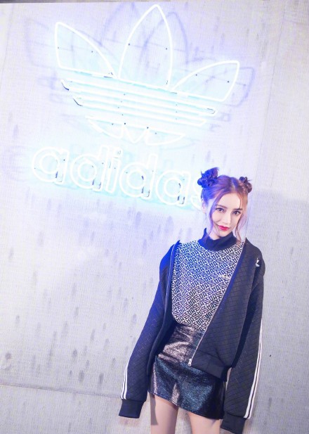 c04ebbdaly1fmitcdhwnfj21kw27tx6p