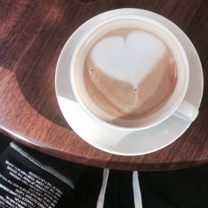 005BJfW2ly1fnij5jebp9j32c02avkjp