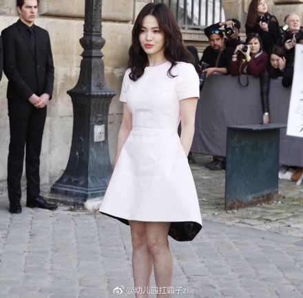 005D6T1Nly1fnp4gyjb3qj30r10qojw8