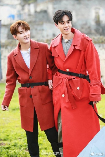 005KnsEFly1fnzkm5y4vzj30go0p0q5d