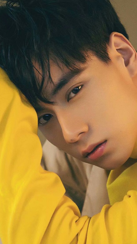 0067gQqxly1fnm1lmzw9uj30qo1begr0