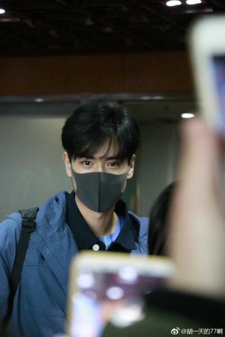 006EsLoSly1fnlaus15z6j30nq0zkdi5