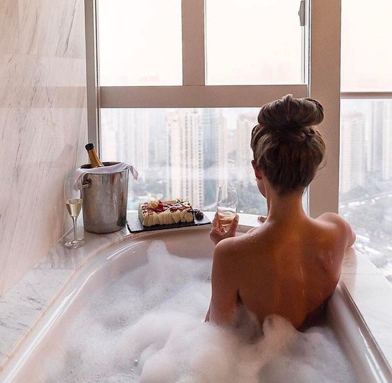 03f79c90e0dcf5325ff8e19ad7716dc3