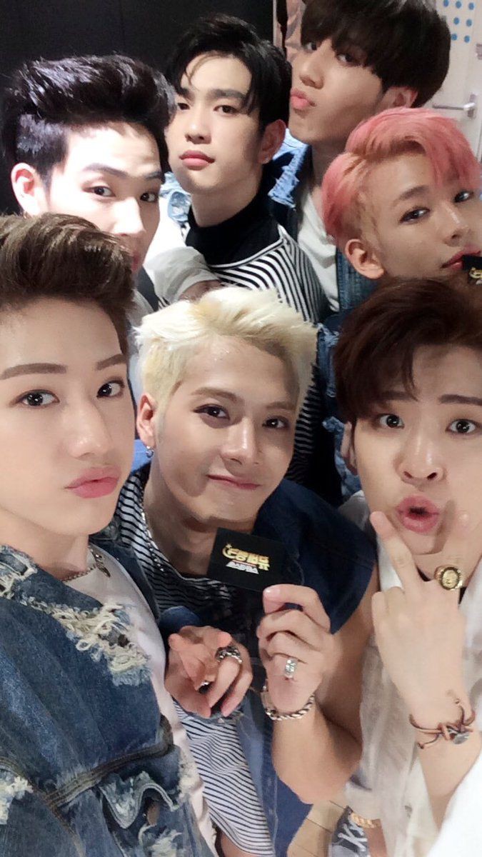 1cfb526e66396fe1ac25c7967dcc6976--got-music-kpop-groups