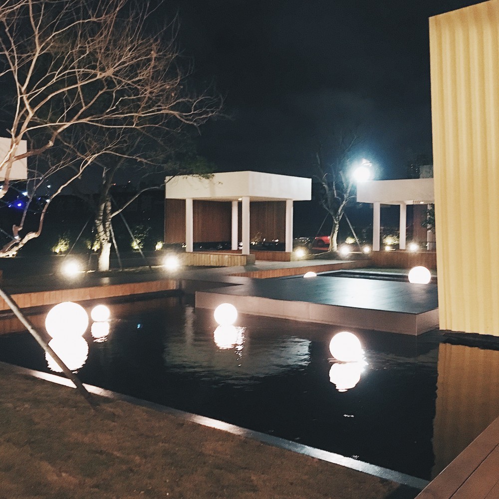 5EE8990B-8561-4ABD-A1A2-E2D928E95B4B