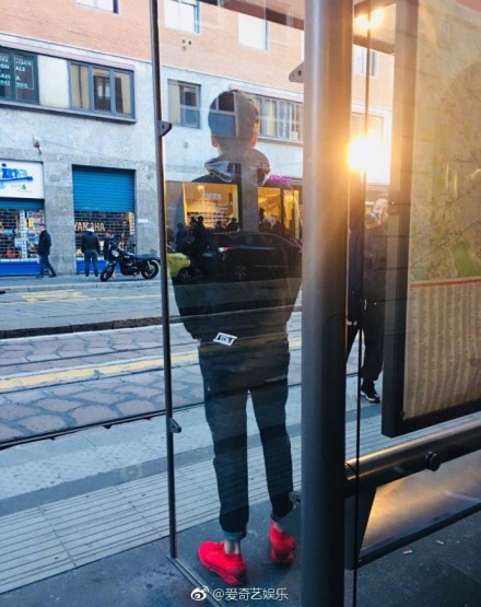 6a165c19ly1fnklprc2ncj20j60o7tdv