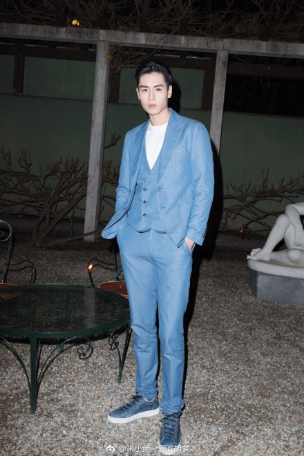 70a36ee7gy1fnh3nyapc6j20qo140aji