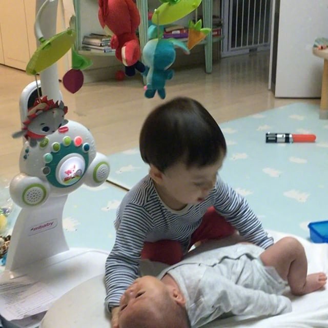 76cf6d7fgy1fn8z3bs270j20hs0hswfm