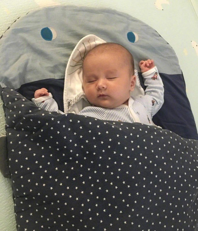 76cf6d7fgy1fn8z3c80e3j20jg0mq40q