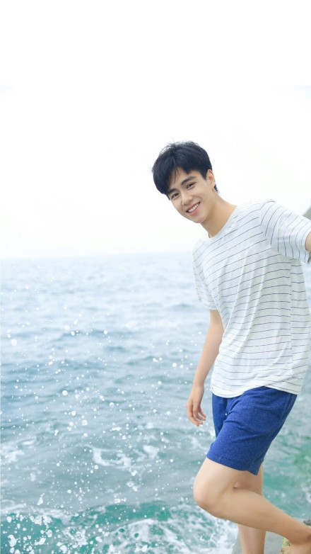 77ec2b70ly1fnmulwjak0j21221vo127