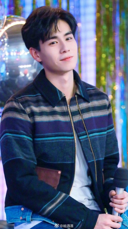 9175aa2aly1fnnfu6v0n4j20qo1bkdo9