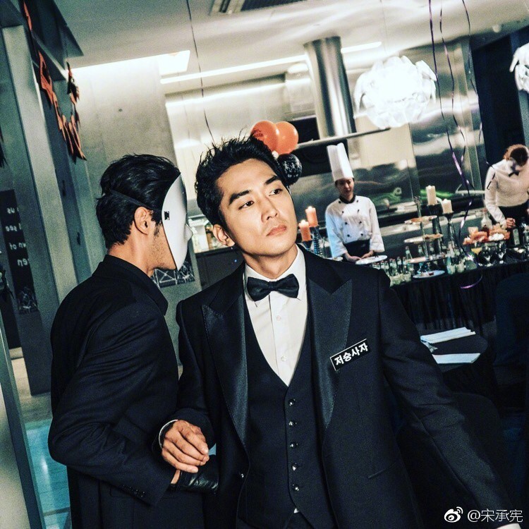 9ee75685gy1fls3916lg5j20ku0kutd4