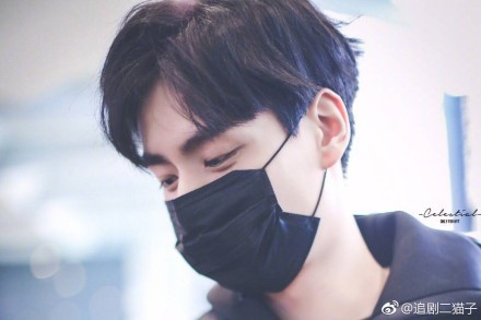 ad884161gy1fna3fwpsimj21400qodjq