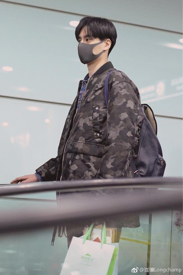 f4e4ad1e90a6ef24e86d2b141b4b8584