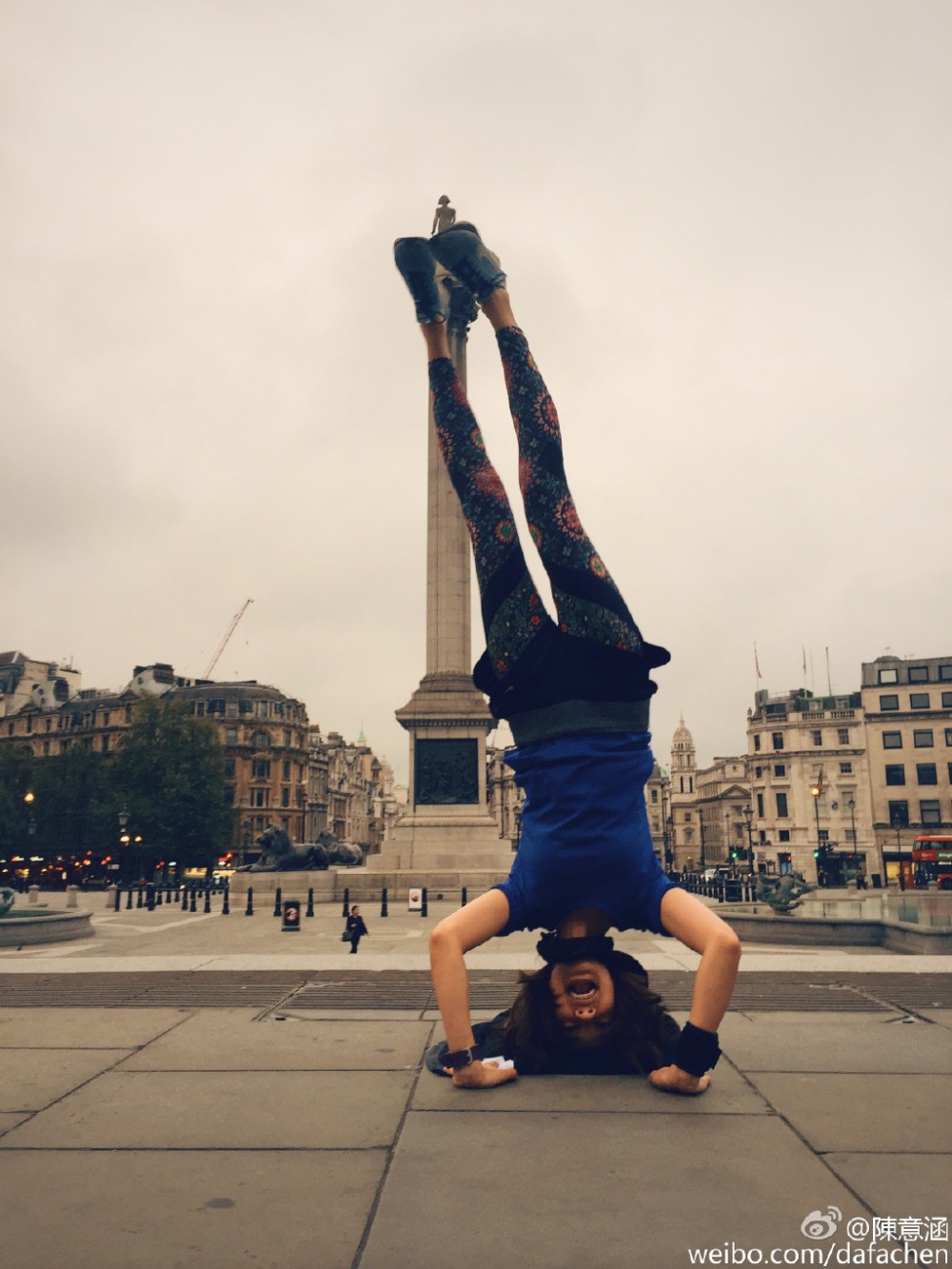 4df12e06jw1f8mx4q9hs0j21w02iob29