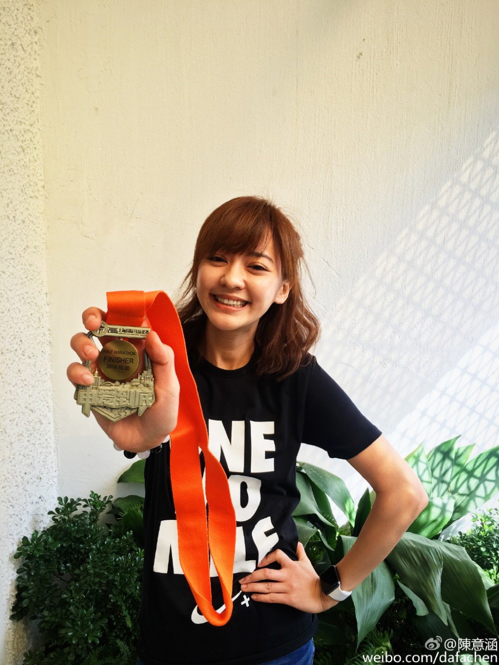 4df12e06jw1f9a9450sf4j22c0340e82