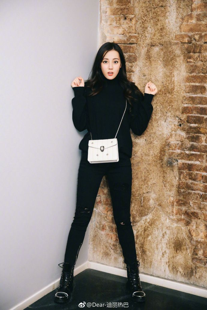 63885668ly1fmpqk8yskbj22kw3vckjm