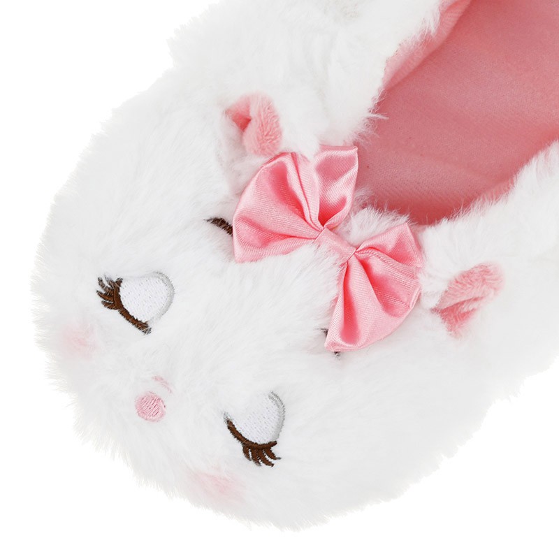 Q218CAT_ROOM_SHOES_3