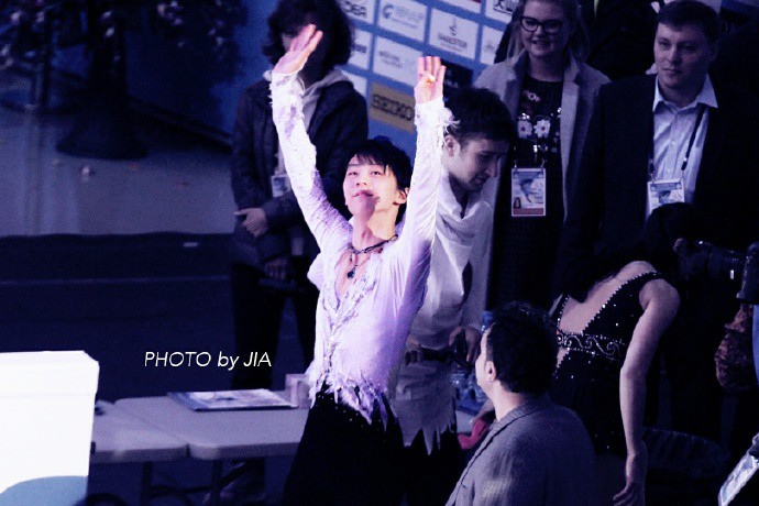 c892de34ly1fmecsnf36cj21900u04qp