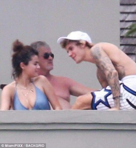 ce434a48ly1fonq0naslyj20g70hk3z9