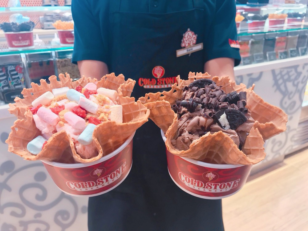 活動期間門市跟夥伴喊『我要挑戰Fool’s Party』，可參加抽籤乙次，享點購中杯以上經典冰淇淋，贈小杯暗黑冰or天使冰一杯。