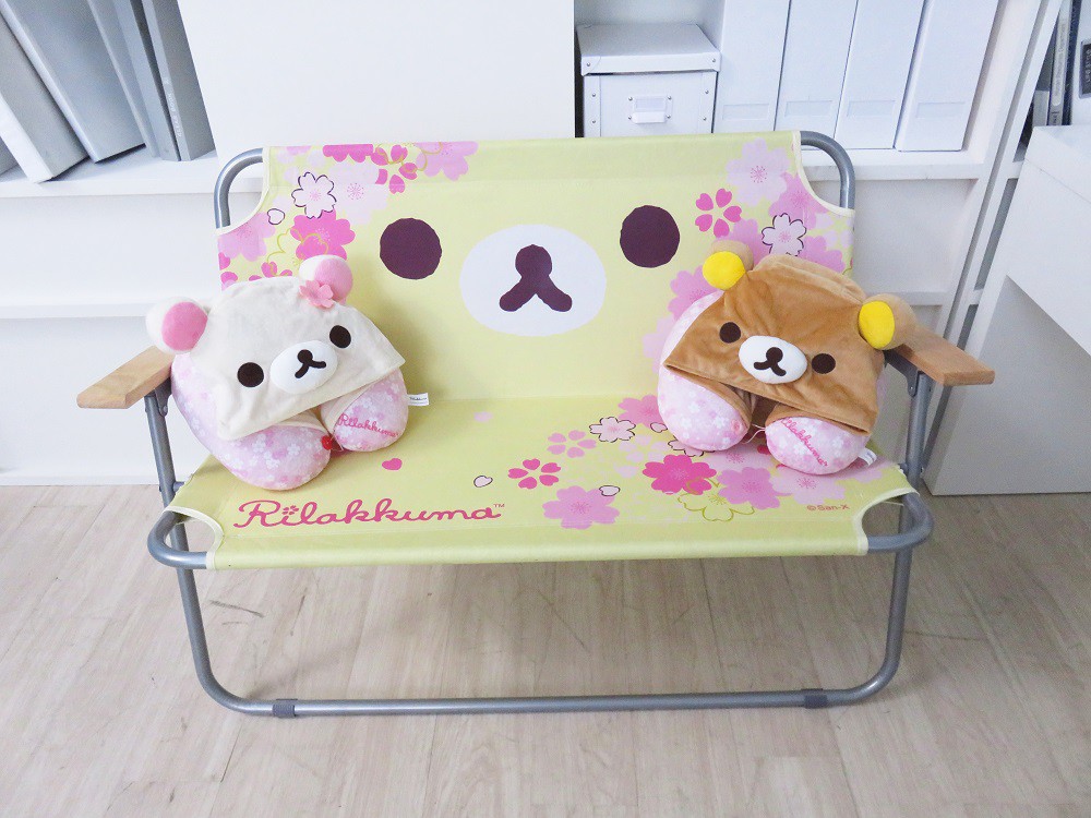 限量戶外摺疊雙人椅,椅面防潑水設計,可載重140公斤。