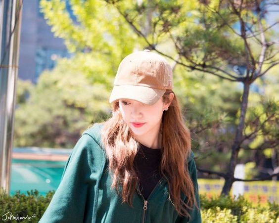 4e4230b0748d70a671a91767b8d0f571