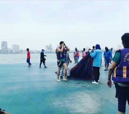 61e7f4aaly1fprffqrrdij20k00jf425