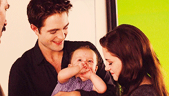 tumblr_mkjmnr34fW1qdv8gho6_250