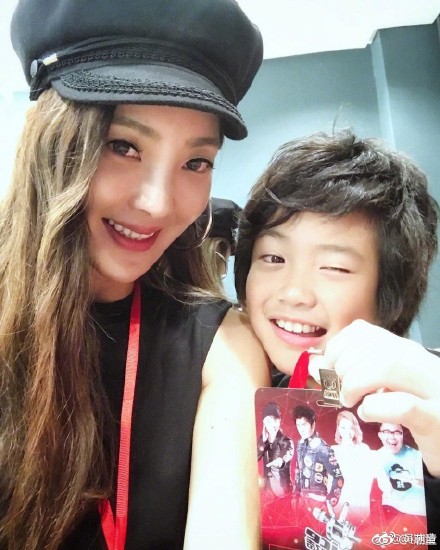 4de32542ly1fmo7nb4o4cj20qe0wz15v