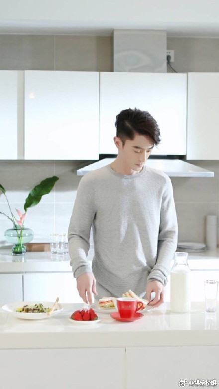 9e2f67degy1fqqy0v6w8oj20c80lq7dh