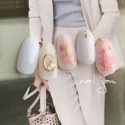 aeebd2e9gy1fpjcawryv8j20hs0hsn0m