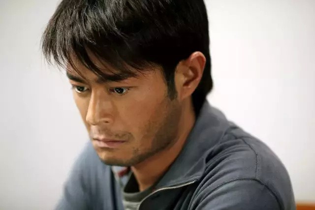 eb358b03ly4fqeiftps48j20hs0bvmx8