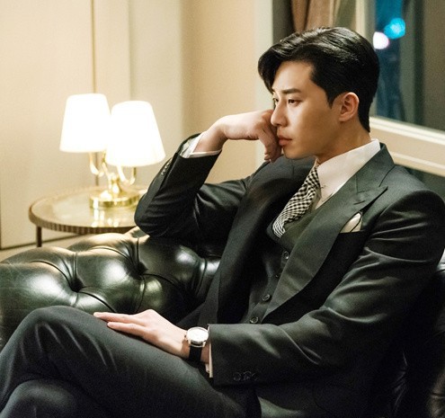 ed97c81bgy1fqnerotoh1j20dr0do79b