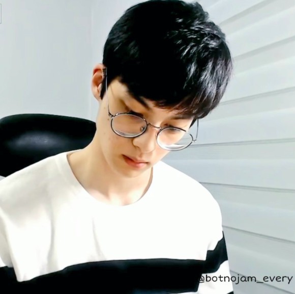 螢幕快照 2018-05-11 上午11.40.34