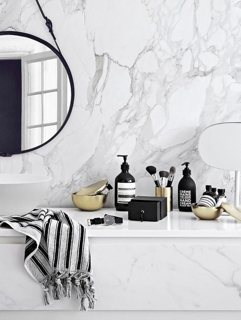 0da7a7cdf523692fce17cfb83111758d