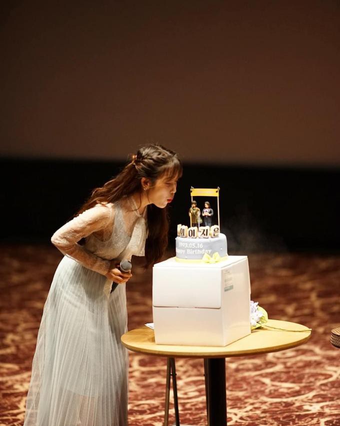 61ad358bly1frdl12pv8qj20iw0nmq43