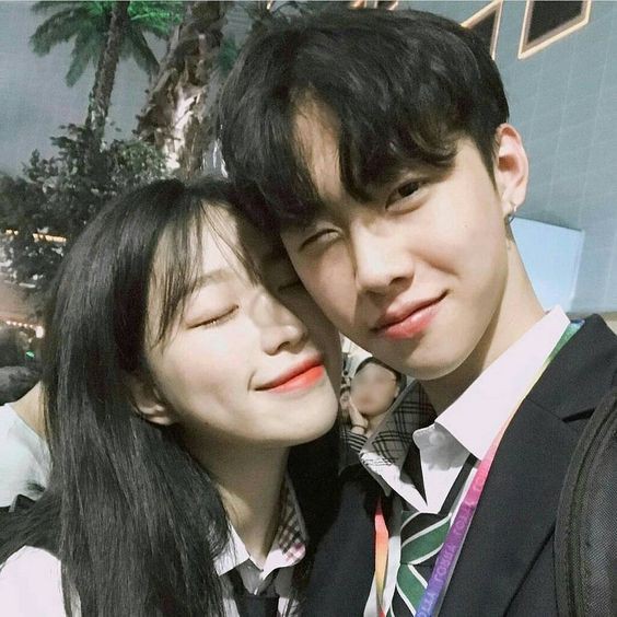 70a1b9cd06aa00319a2ef27608419c74