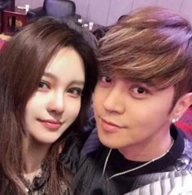 be9750158db0cdf6facceadd5ec4d6b9