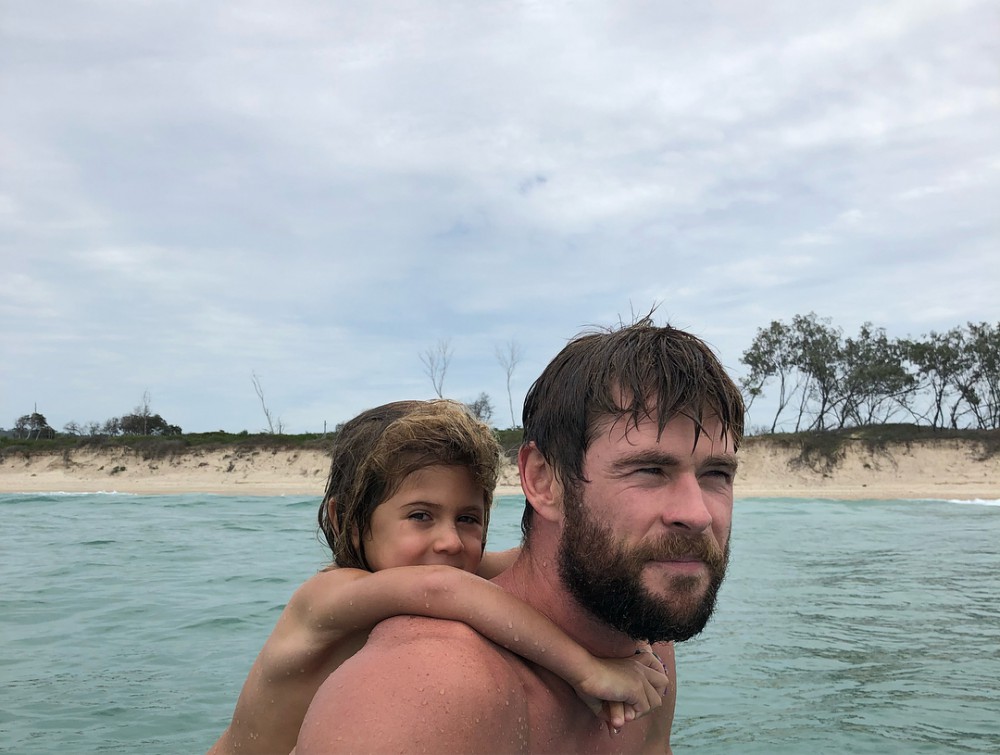 chrishemsworth_28434168_185555772057763_8134906274690105344_n