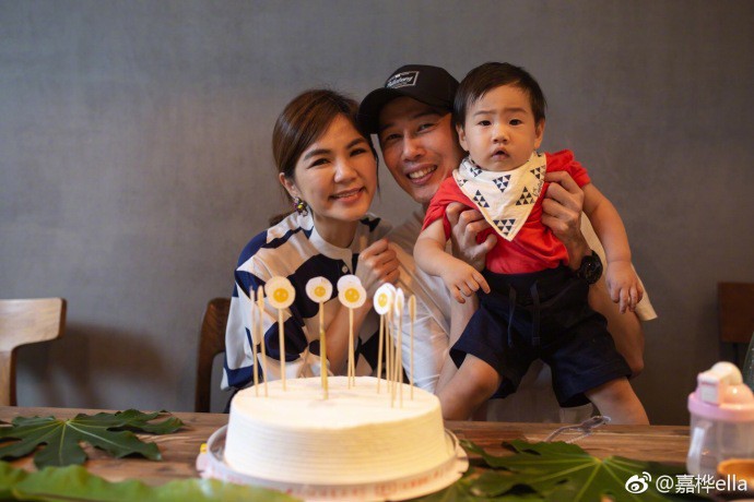 6862dba7gy1fsfd9pun1hj21400qo7ag