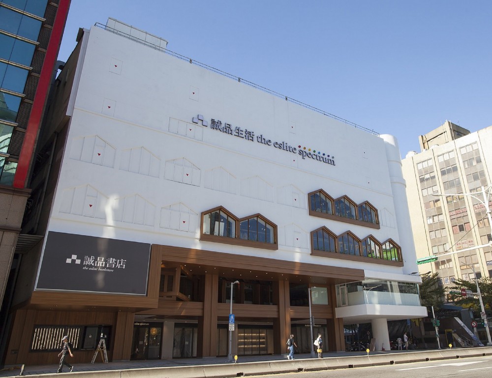 附圖五:誠品生活南西|9.20試營運,9.30正式開幕|外牆設計19扇「木質屋型窗景」,增添閱讀光影