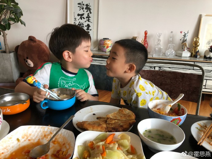 005M94J9ly4ftbrkmw4zaj30j60ee0w3