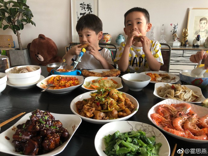 005M94J9ly4ftbrkoju1dj30j60ee785