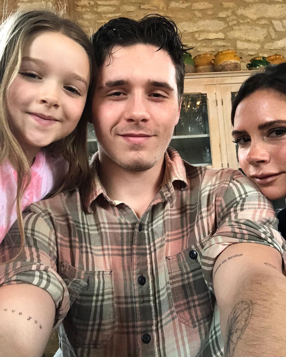 brooklynbeckham_29087231_1999558100371106_4422543445487255552_n