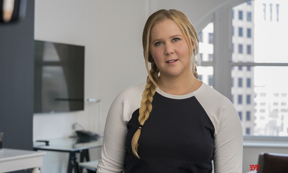 fcc24c1c-6b18-4dc0-8d9a-38a92608ece6-i-feel-pretty-movie-stills-4