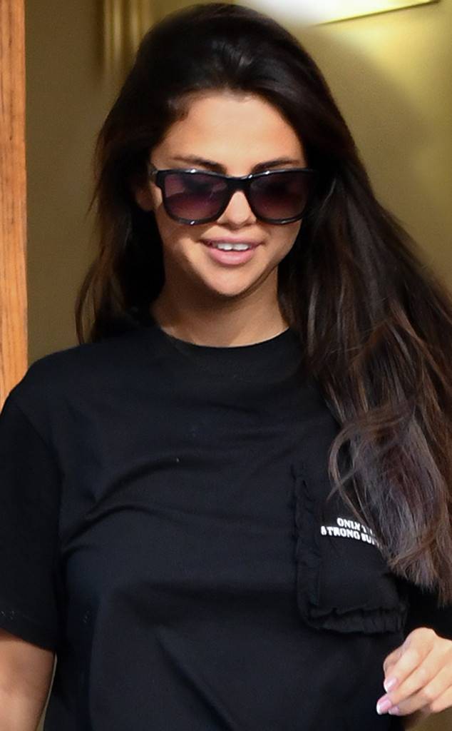 rs_634x1024-180710102748-634.2-selena-gomez-after-engagement