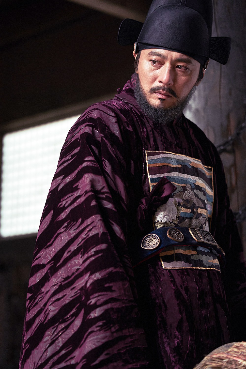 屍落之城_新聞稿照03_張東健首度與玄彬合作 飾演朝廷眾臣