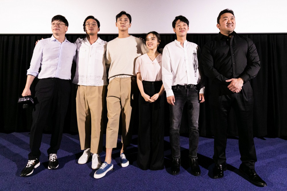 004【與神同行最終審判】活動照_（左起）導演金容華、河正宇、朱智勛、金香起、金東旭、馬東石參加本片映前問候